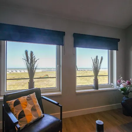 In Katwijk Near The Apartamento *