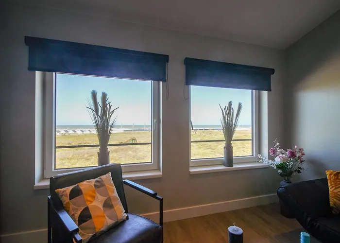 In Katwijk Near The 아파트 *